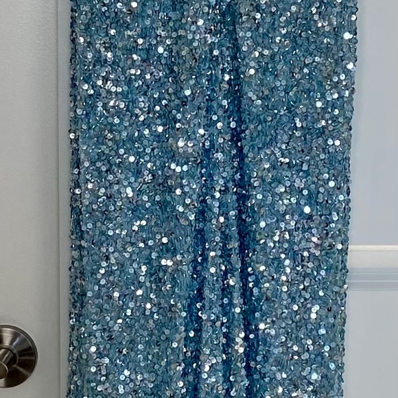 Women’s long sequins evening dress - BRAND NEW - Picture 2 of 7